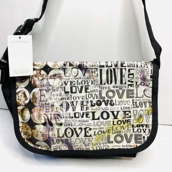 【１点物】3D LOVE shoulder bag